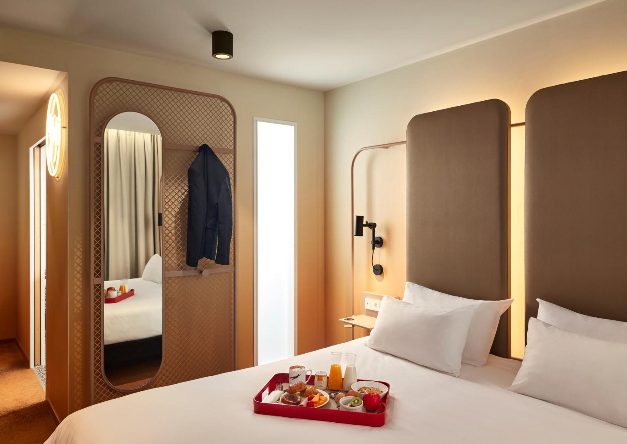 Standard Double Room,1739642282:JPEG