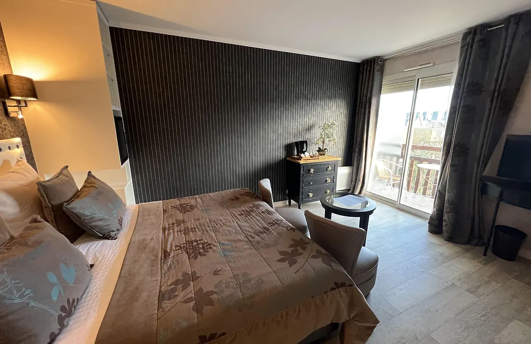 Le Trophée By M Hôtel Spa-1
